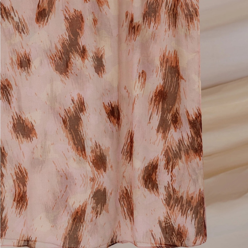 Vela Scarves Cheetah Camo Standard